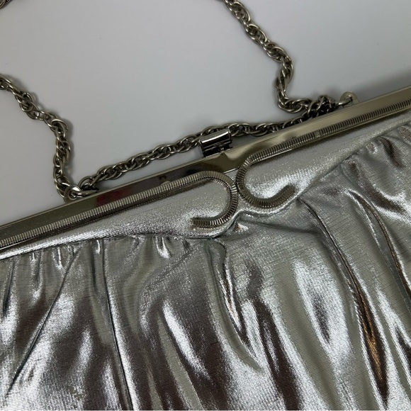 Vintage Silver shiny evening bag clutch or chain handle - Picture 2 of 12